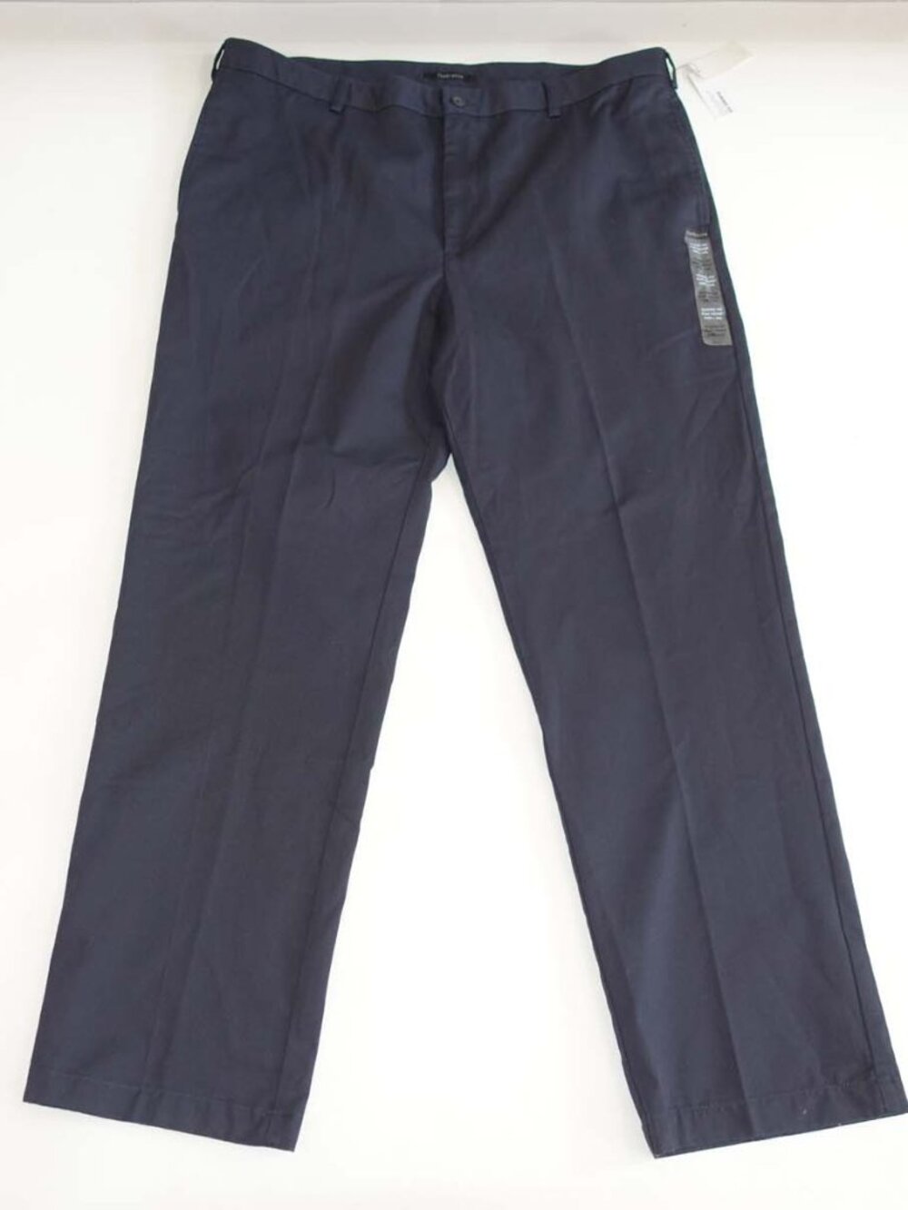Van Heusen Men's No Iron Classic Fit Pants 42 x 34 NWT Navy Blue Flat Front